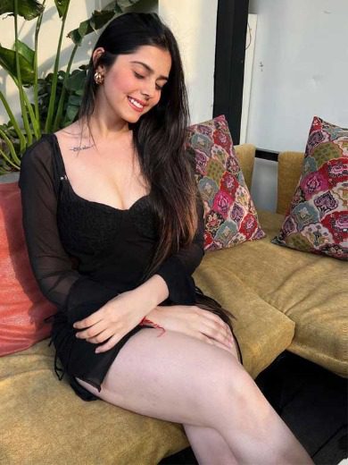 Call Girls in Golf Links, Delhi @ 9818470885 book it now