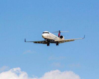 airplane-3282404_1280