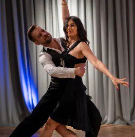 couple-dance-classes