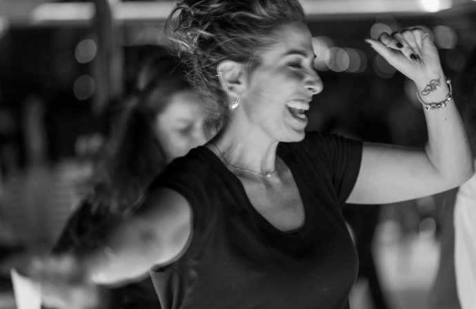 Join Fun Latin Dance Classes Abu Dhabi with Beginner Friendly