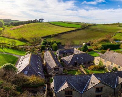 Group-Stays-Cottages-near-me
