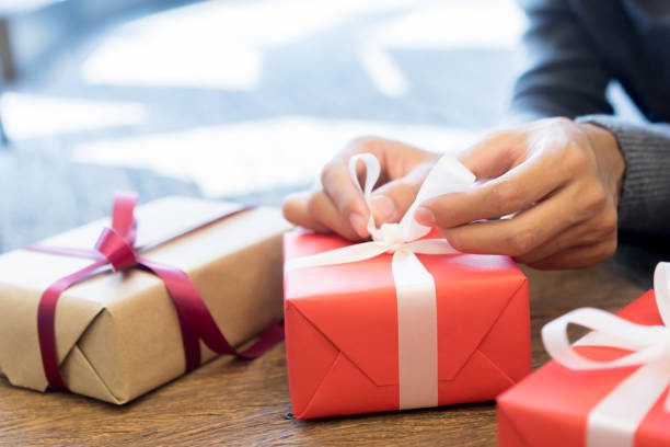 Impress Clients with Quality Customised Business Gifts