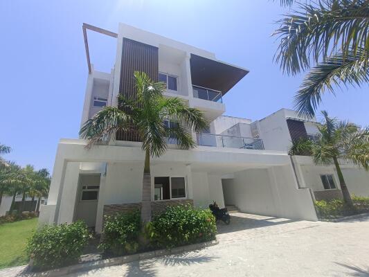 Luxury Villas for Rent: