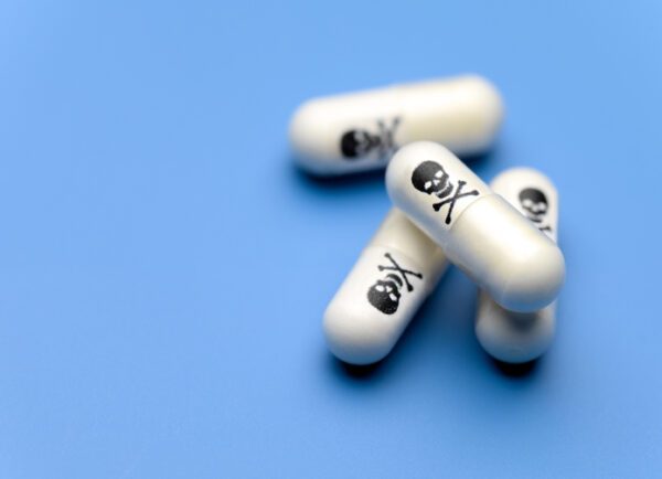 Ayudas para el suicidio y la eutanasia (cianuro y nembutal) a la venta