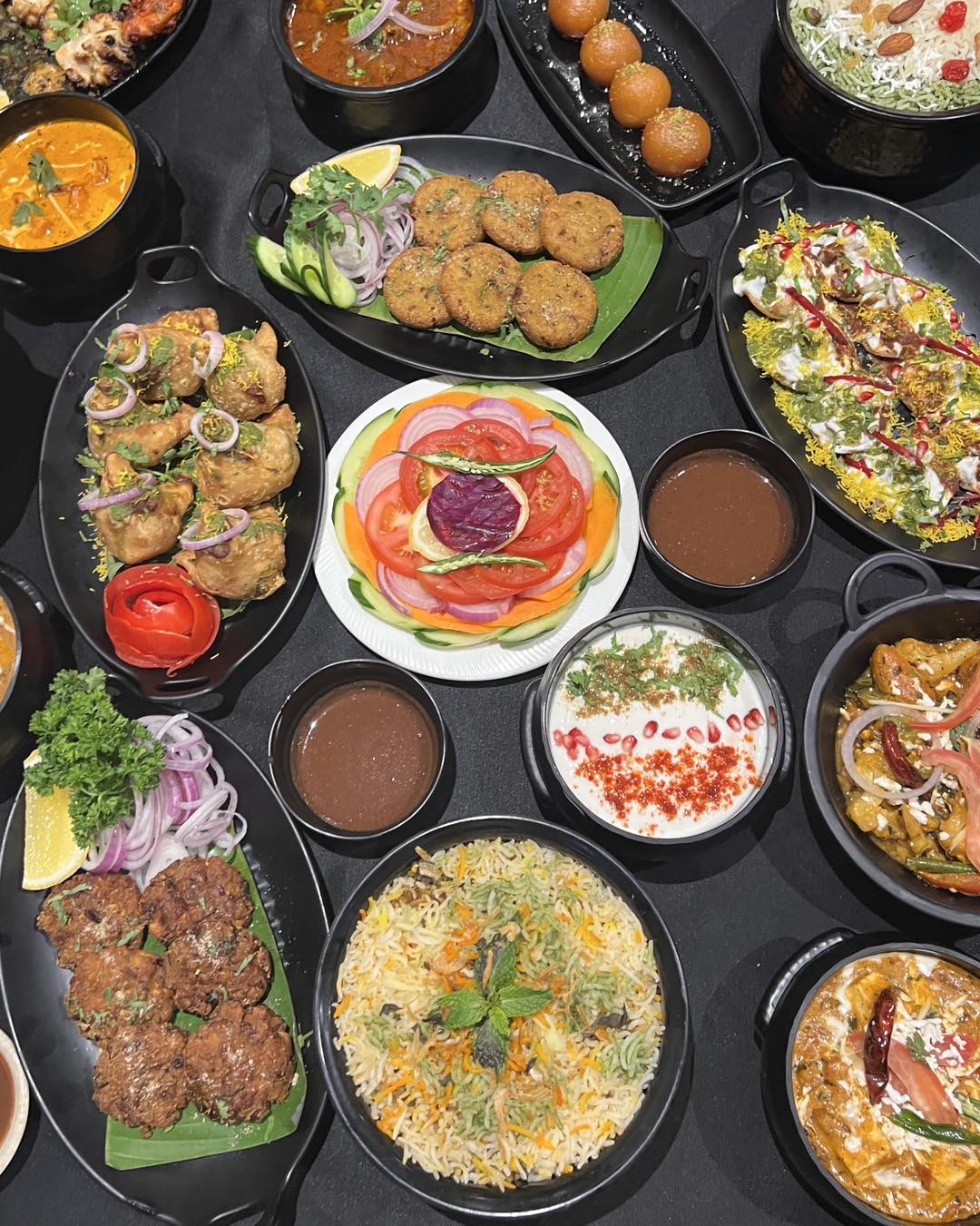 Reserve Your Ideal Dining Spot and Book a Table at Any Indian Restaura