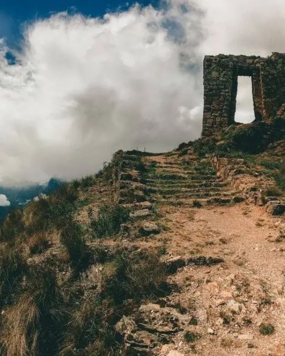 Sacred Valley and Machu Picchu Tour (Two Days)