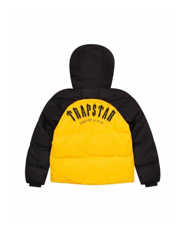 Trapstar UK Clothing Style Made for Powerful Street Fashion