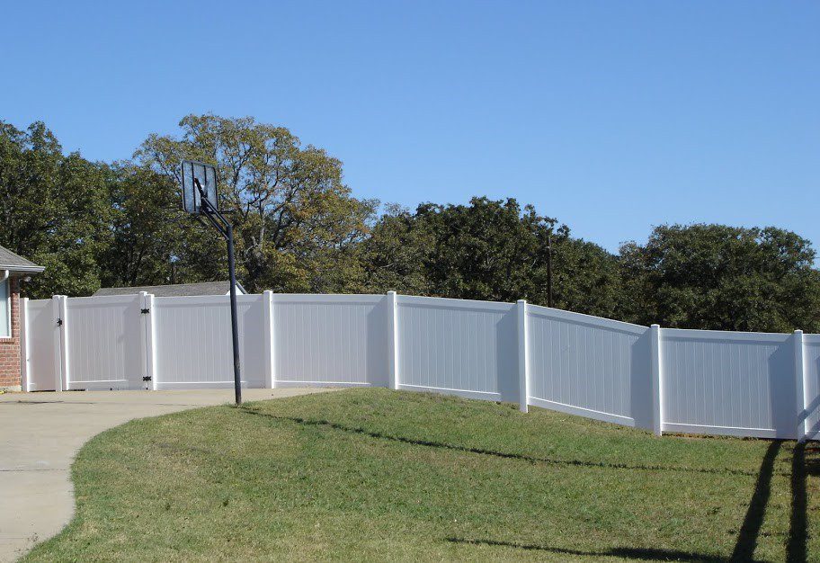 Avoid Costly Fence Repair Mistakes — Expert Tips & Solutions