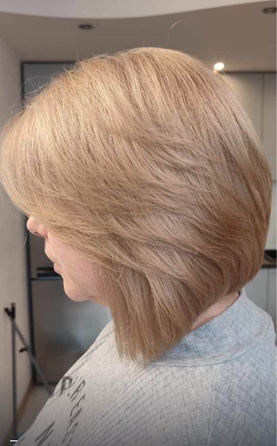 Włosy, które dobrze się układają przez cały dzień, a nie tylko po wyjś