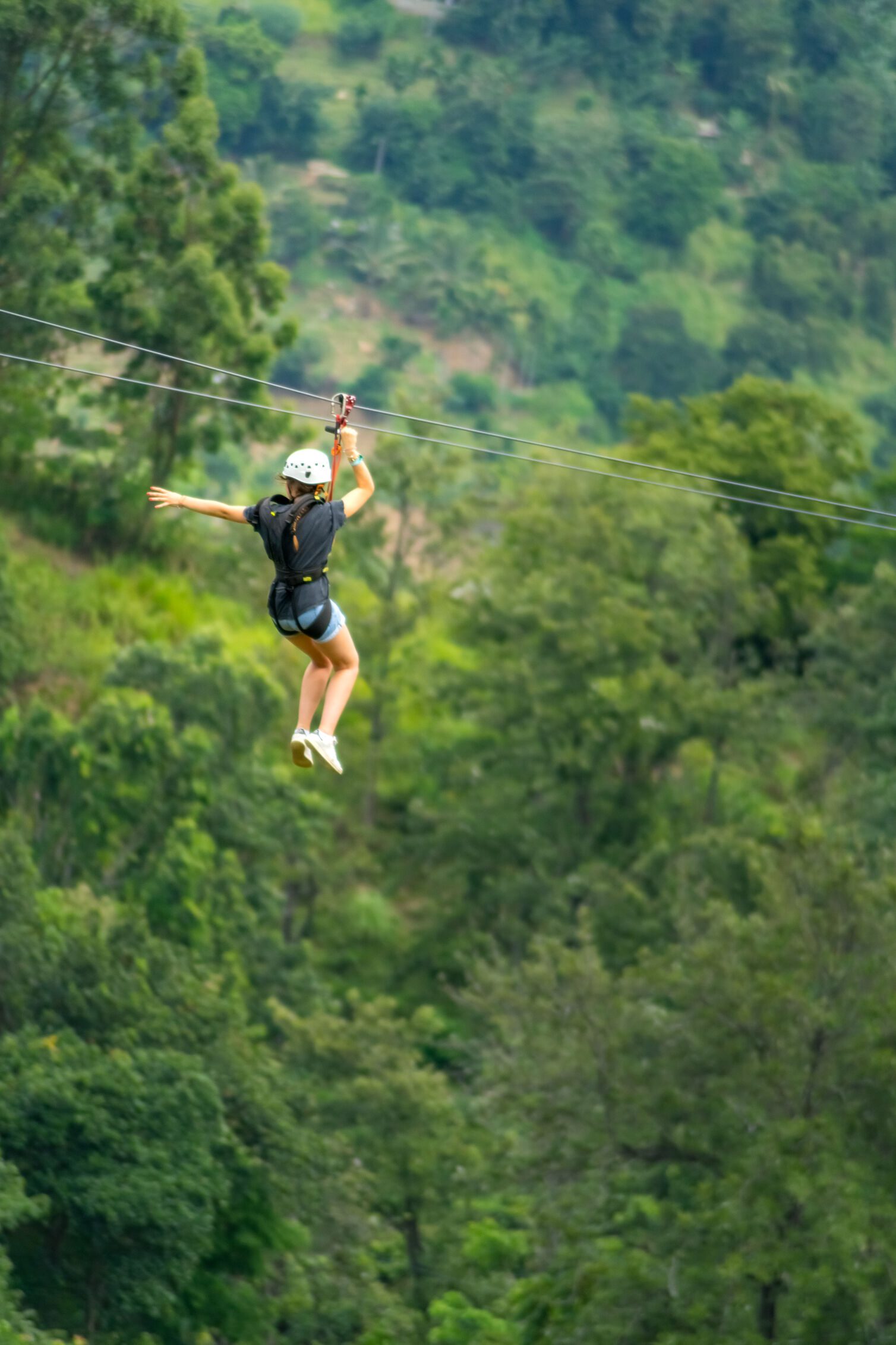 Best Zipline Tour Near You Safe, Fun & Unforgettable Adventure