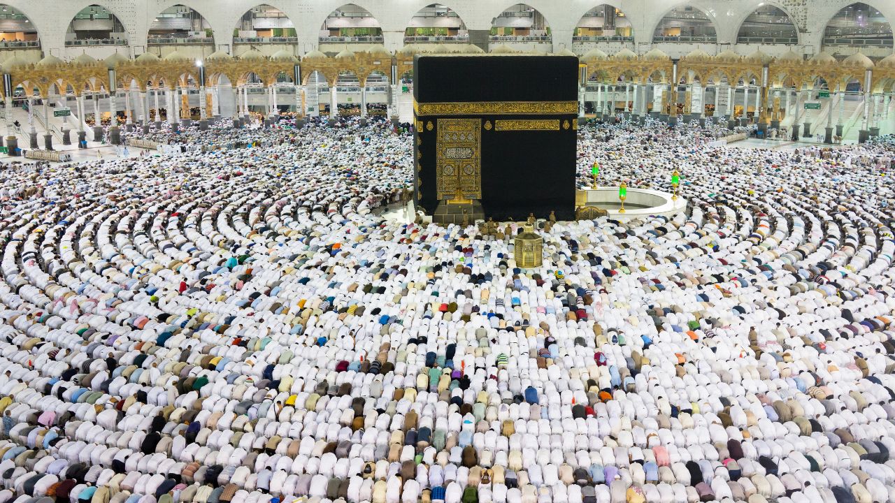 Book Umrah Packages from Florida Umrah Travel Agency