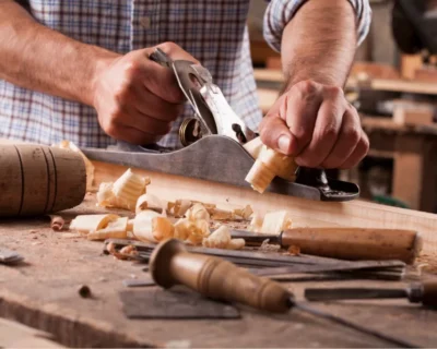 Carpenter-Sevice-in-Karam-Pura