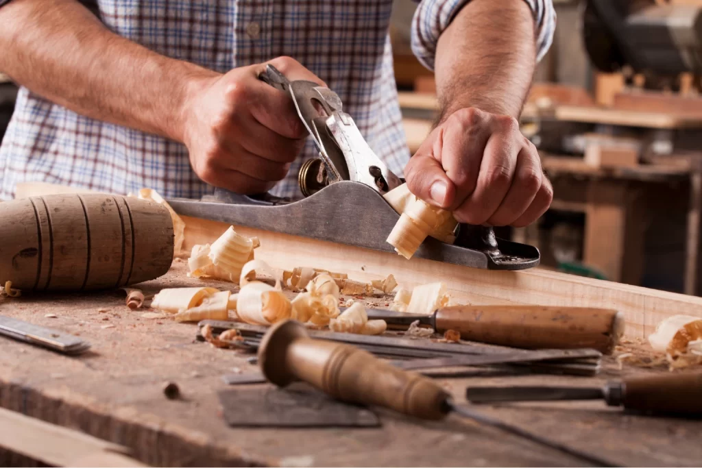 Carpenter Service in Karam Pura – Kaarigari Livings for Professional W