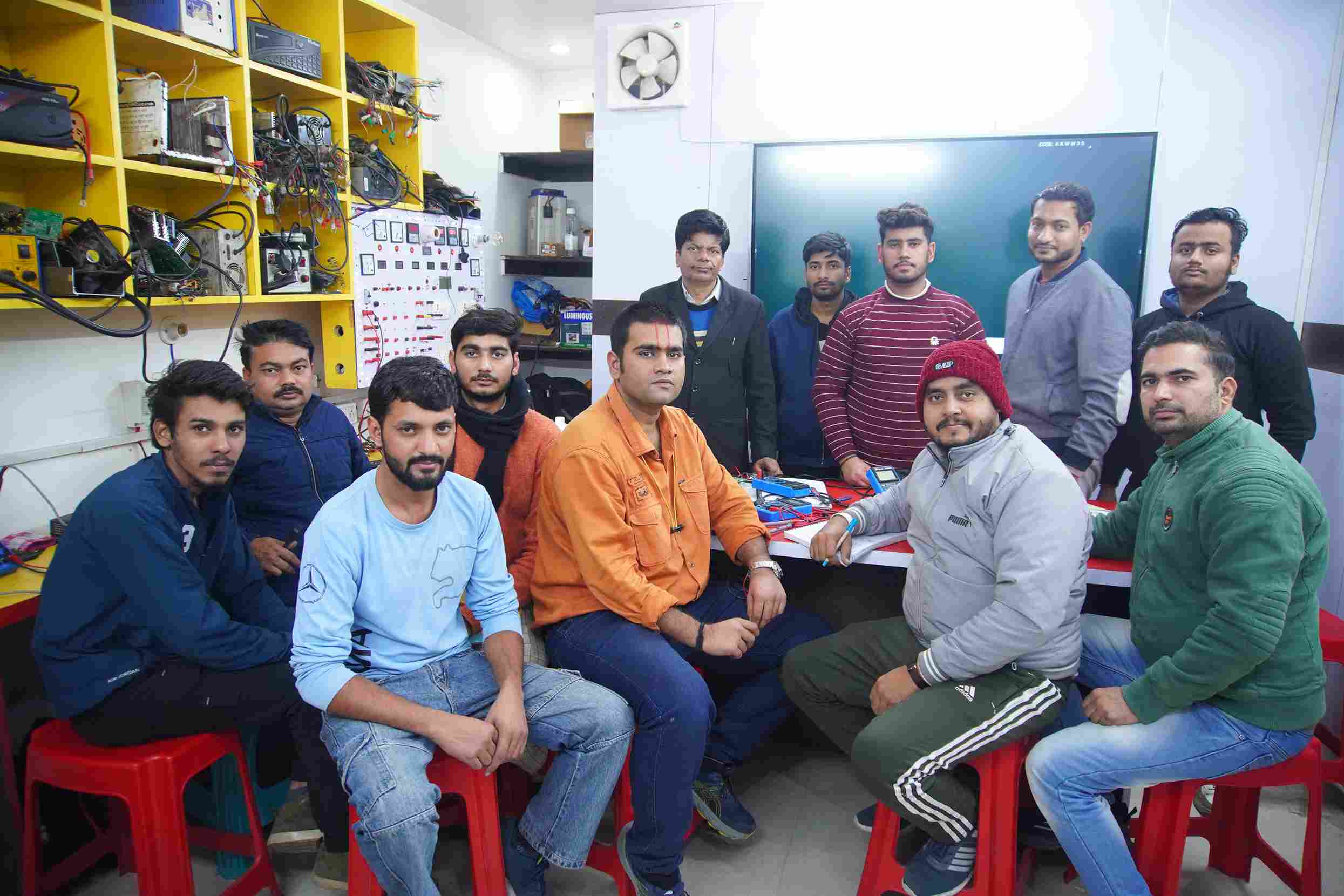 AC PCB Repairing Course | AC Repairing Course | Multitech Institute