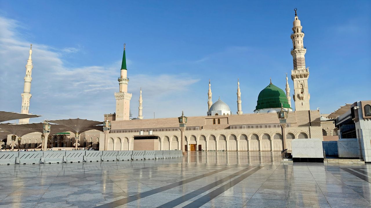 Book Umrah Packages from Chicago Umrah Travel Agency