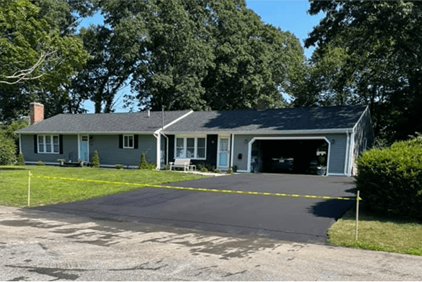 Seal Coating Asphalt for Long Lasting Driveway Protection