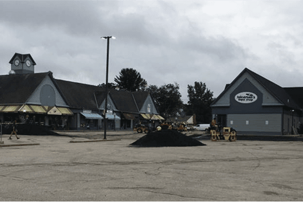 Professional Parking Lot & Commercial Asphalt Paving Services