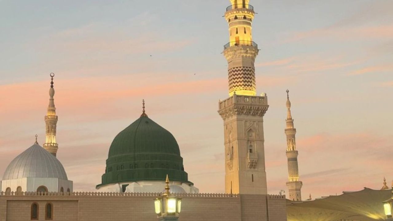 4 Star Umrah Package UK 2026 | 4 Star Deluxe Umrah Packages