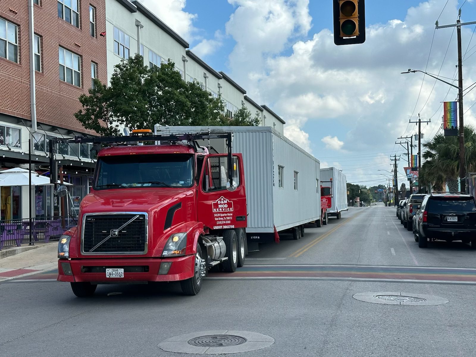 Reliable Transport Solutions For Mobile Classroom Delivery in Texas
