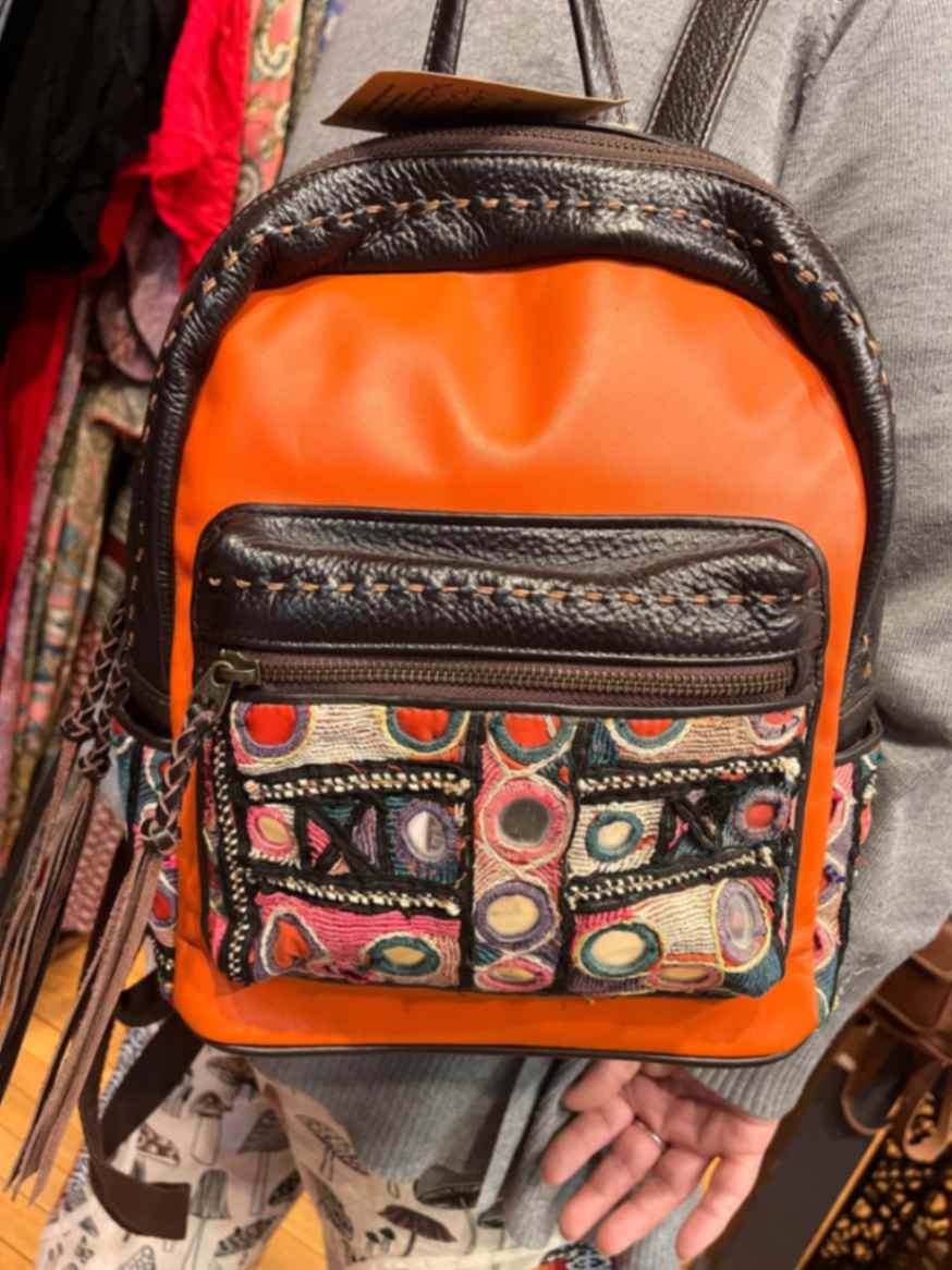 Handmade leather purse styles crafted for everyday elegance