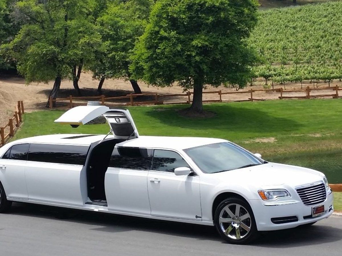 Book Convenient Travel with Limo Rental In Denver Co