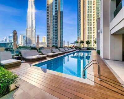 Wyndham_05_Hotel_Pool