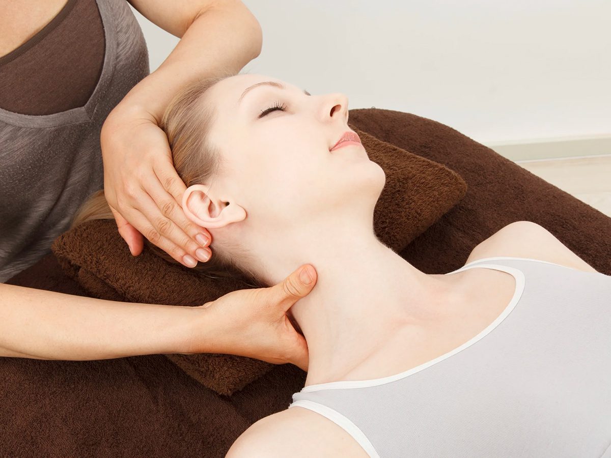 Supporting Relaxation And Movement With Targeted Back Neck Pain Massag