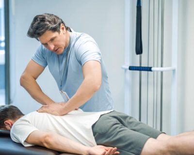 massage-therapist-specializing-in-sciatica